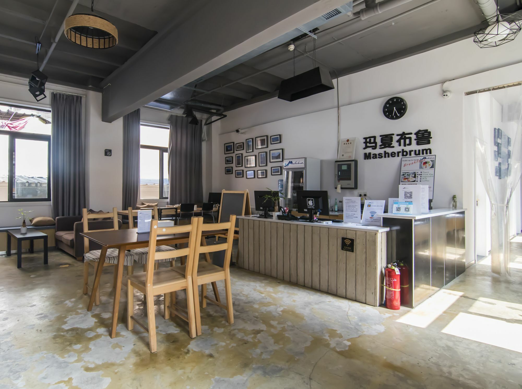 Masherbrum Outdoor Travelling Hostel Chengdu Exterior foto